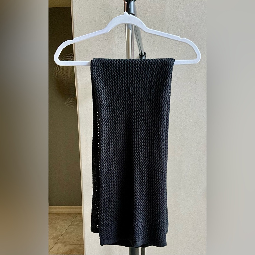 Elegant Black Knit Skirt